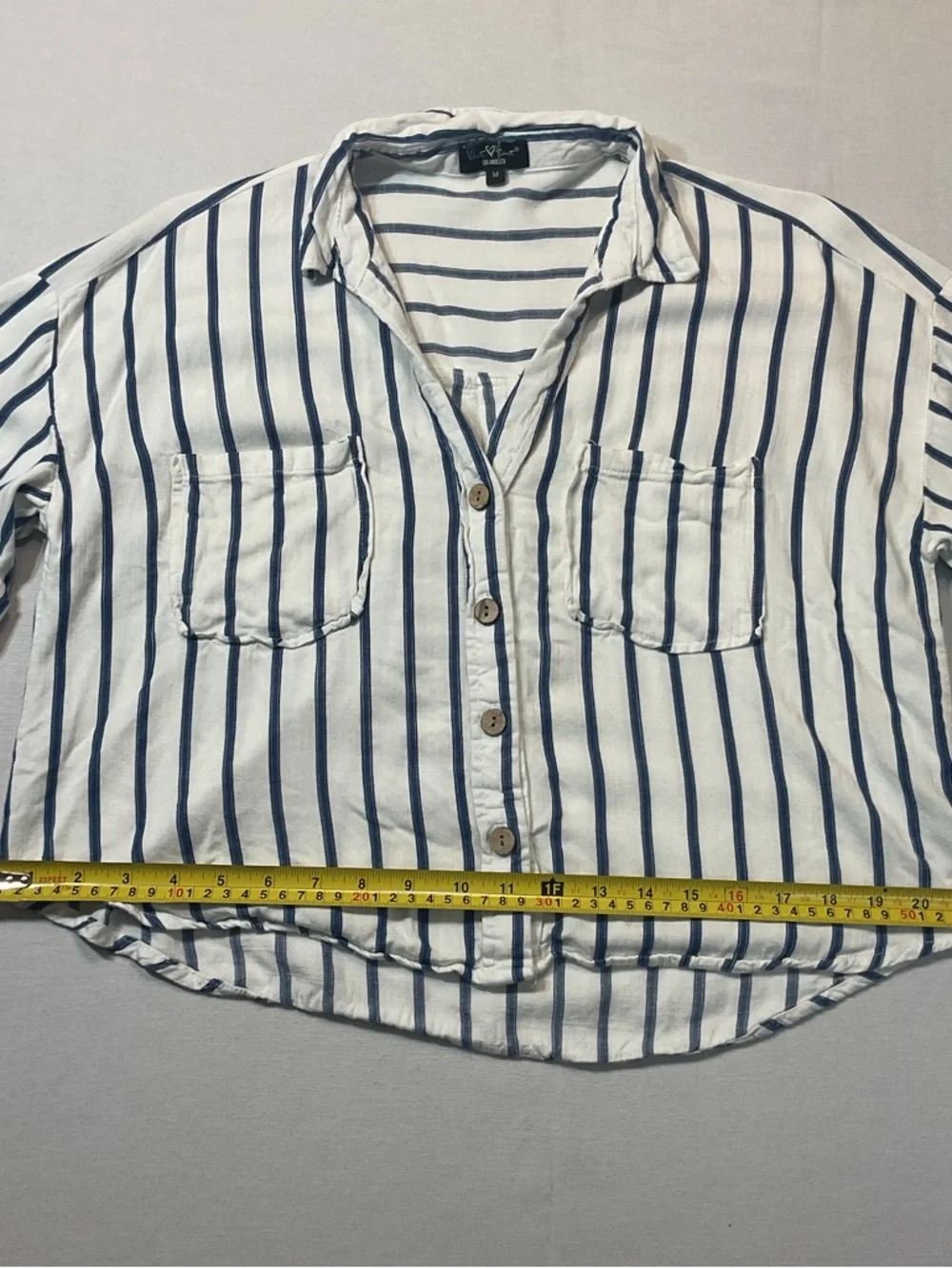 Velvet Hearts Short Sleeve Striped Cropped Shirt M Blue/White Linen Blend Button - Picture 3 of 7